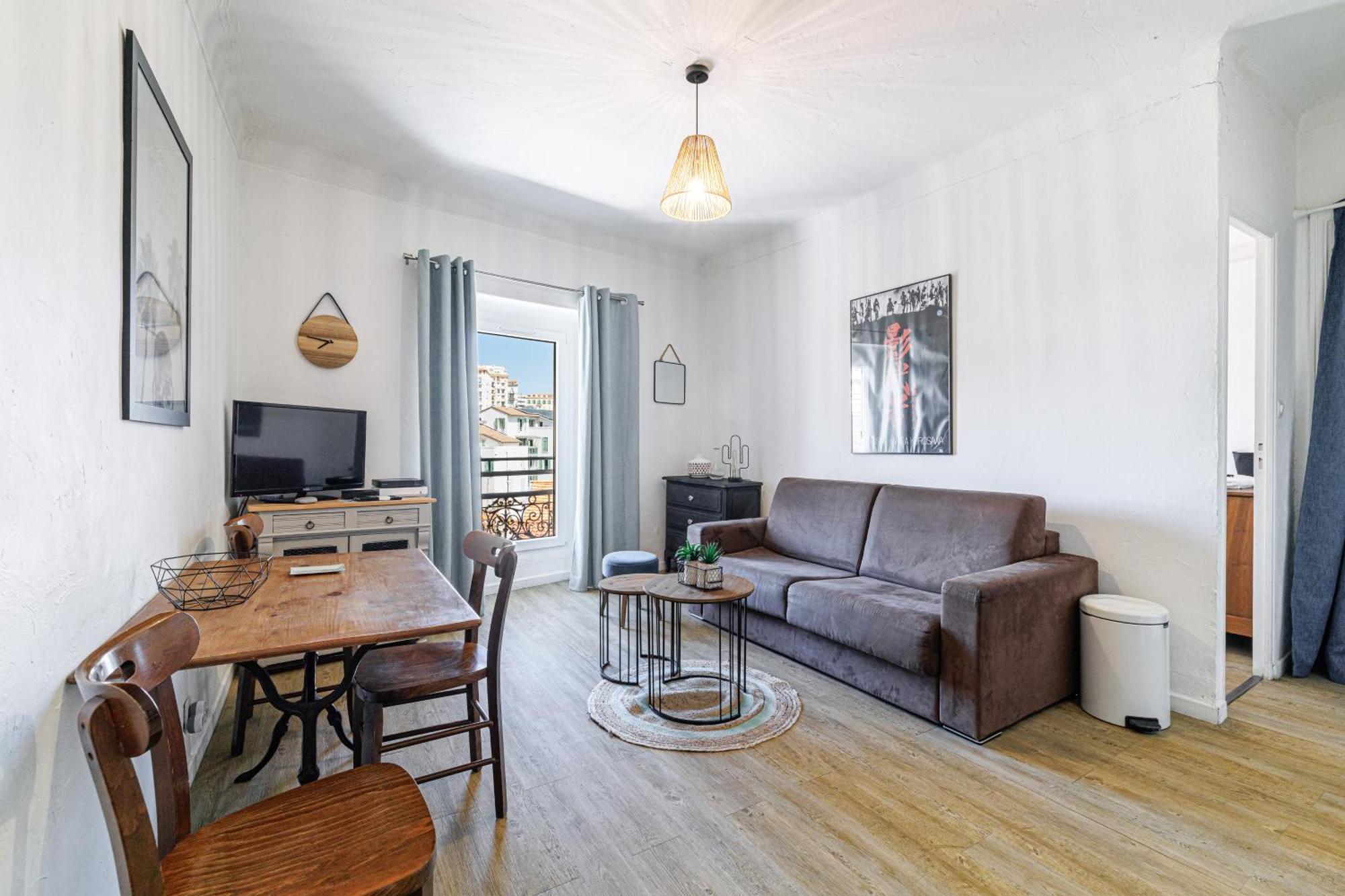 Joli Appartement A Cote Du Palais Des Festivals Cannes Bagian luar foto